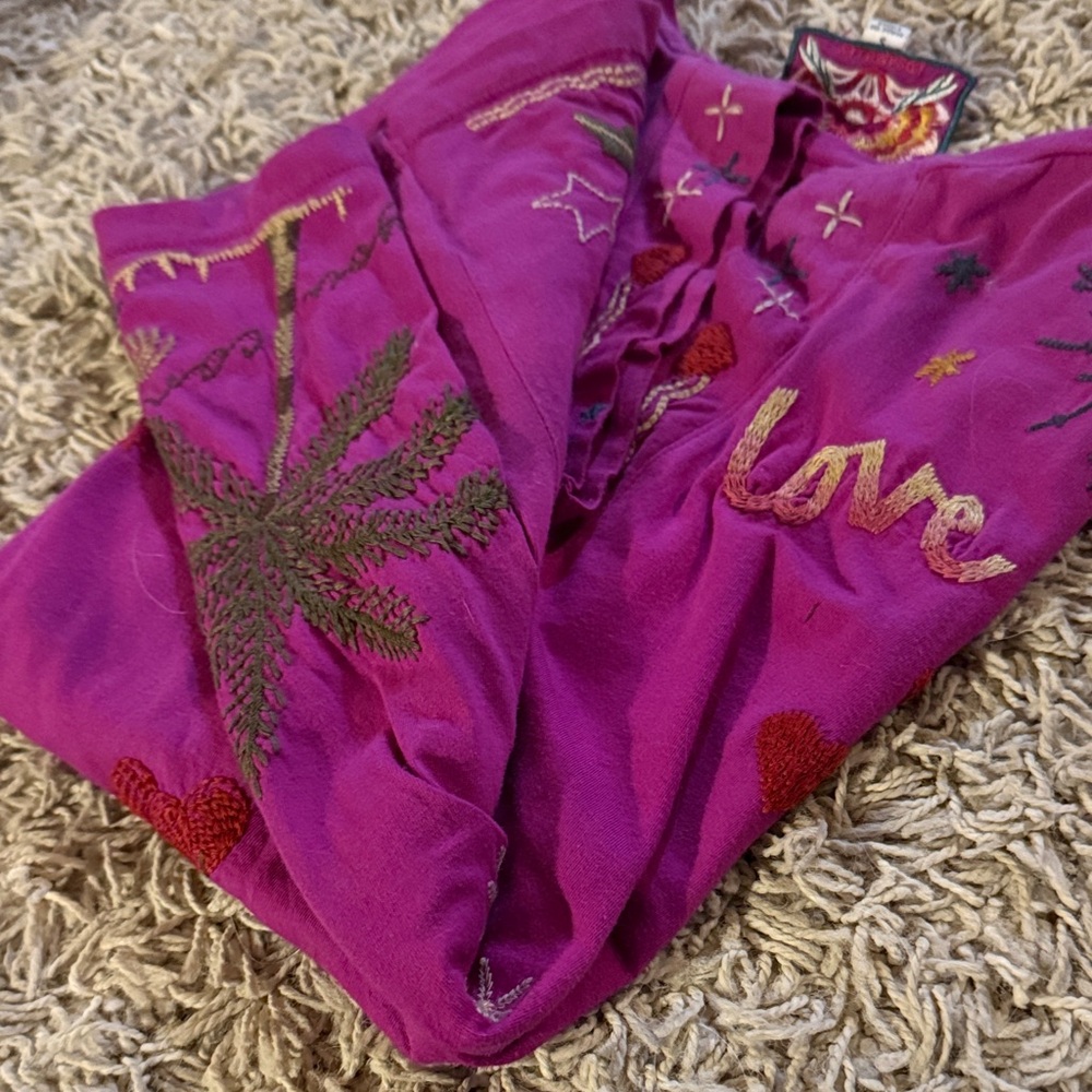 Johnny Was Kai Embroidered Tee - Picture 9 of 9